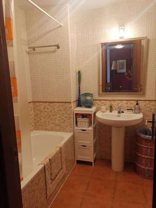 Estancia Con Jardin Entre Golf Y Monte - Cerca Logrono Sojuela Екстериор снимка