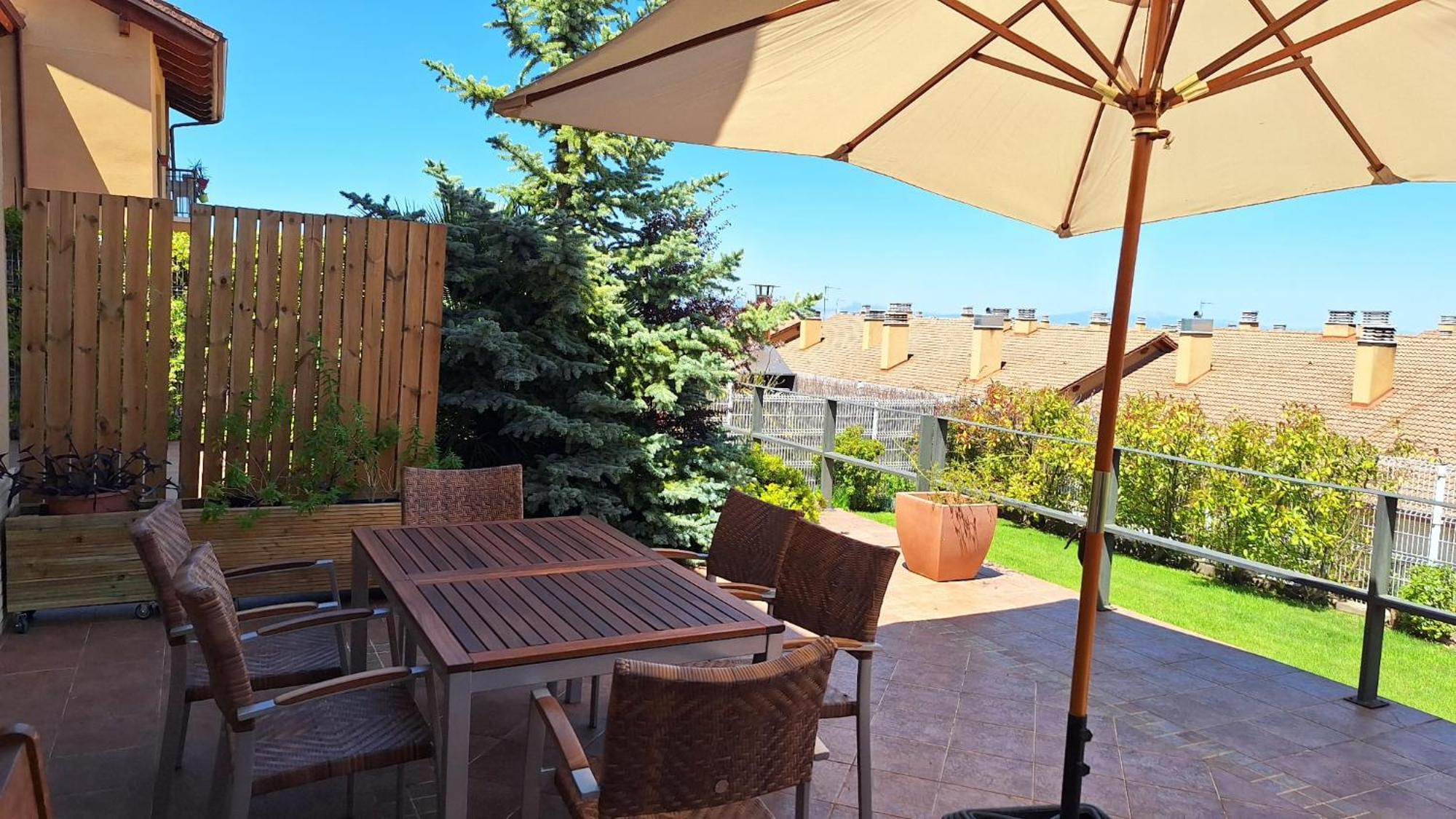 Estancia Con Jardin Entre Golf Y Monte - Cerca Logrono Sojuela Екстериор снимка